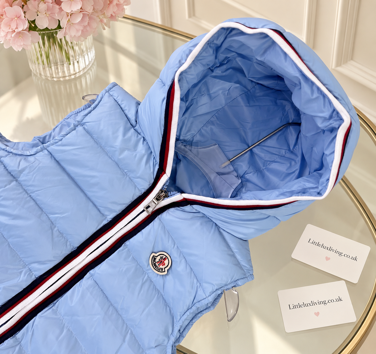 Light blue gilet