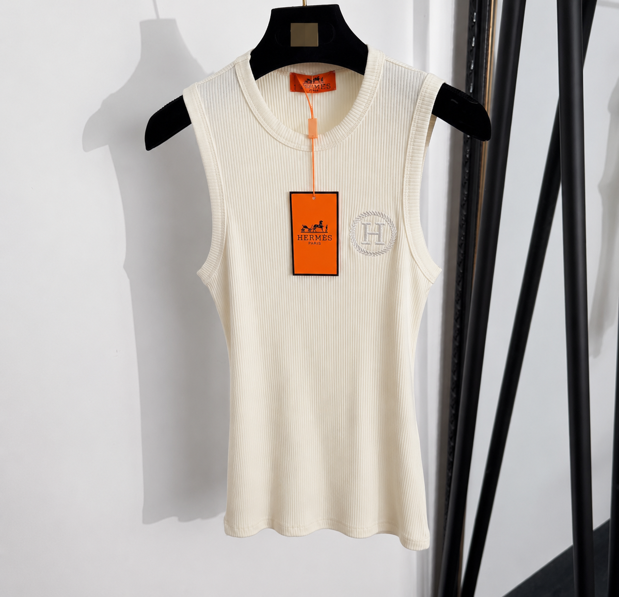 H brand vest
