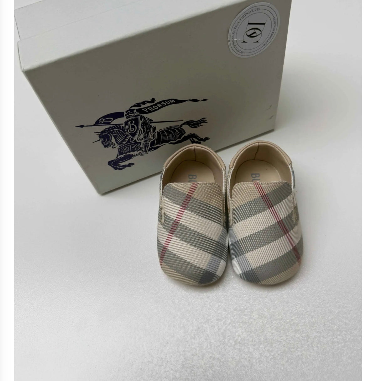 Chequered shoes