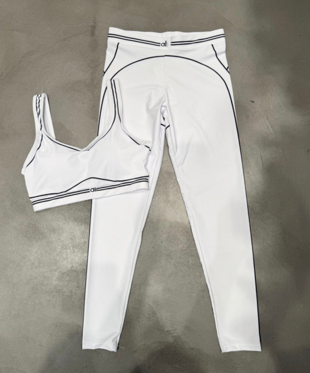 Alo Women’S Gym Set